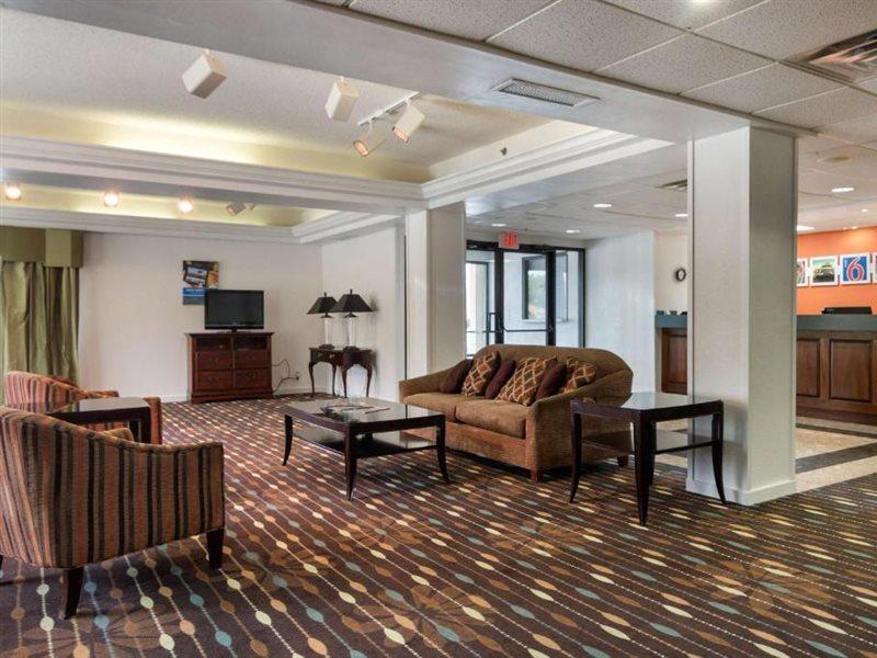 Dublin Inn And Suites Buitenkant foto