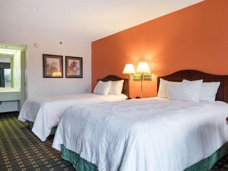 Dublin Inn And Suites Buitenkant foto